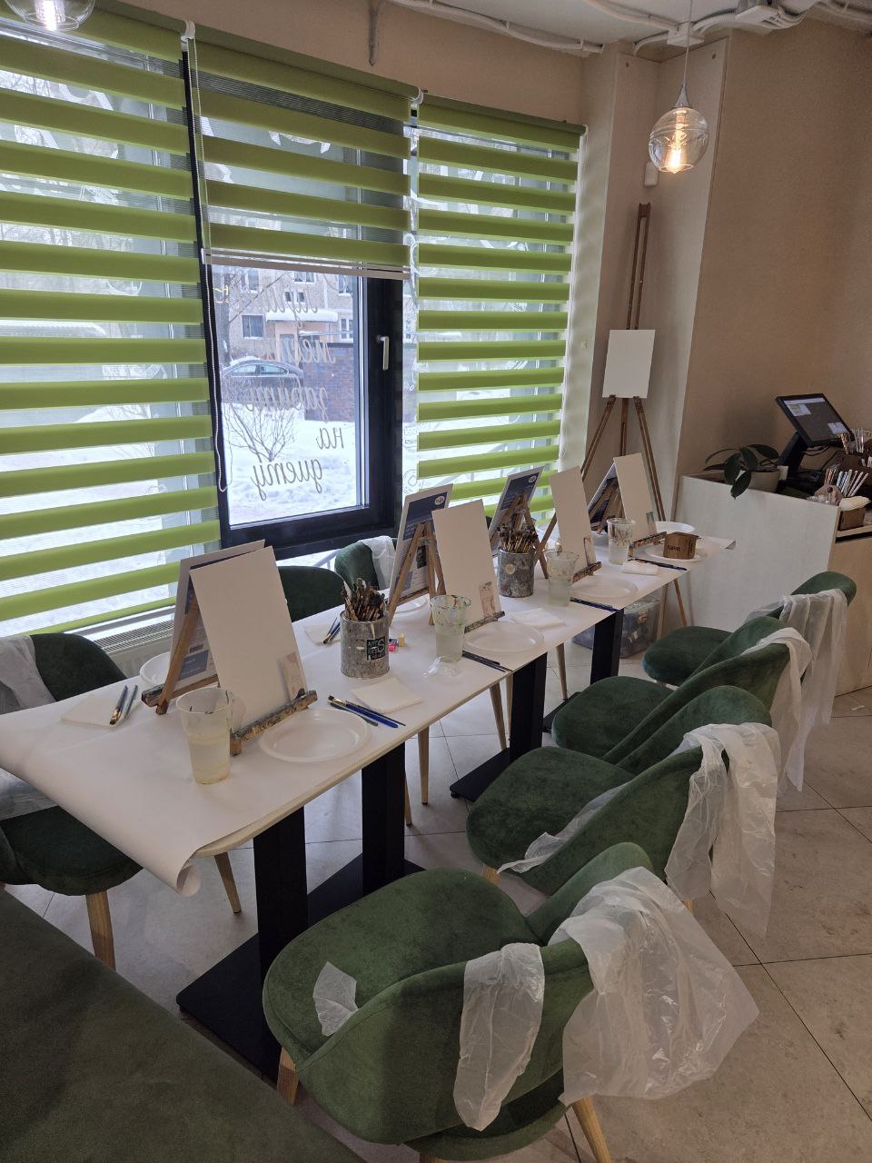 Мастер‑класс по живописи в кафе Вектор