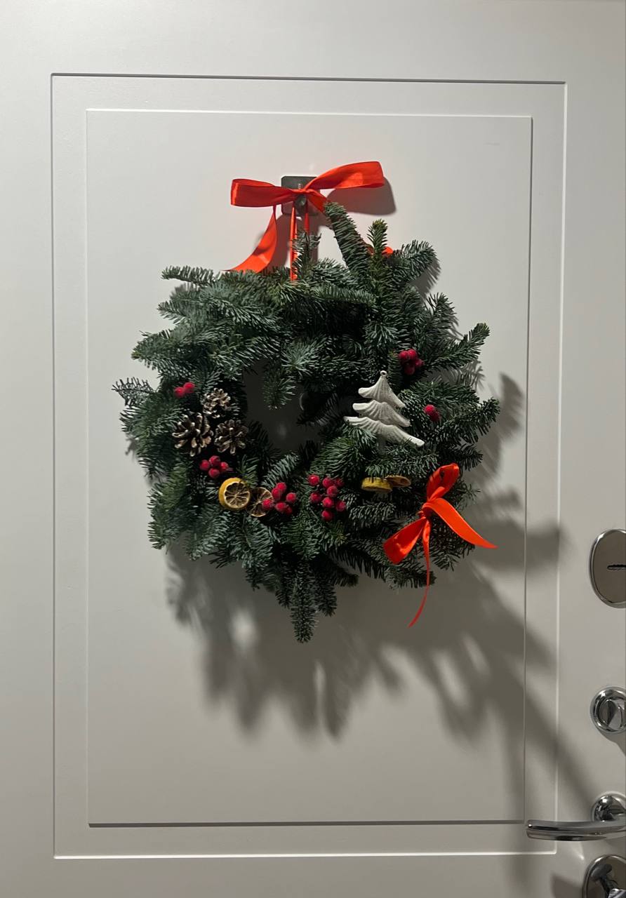 Создание рожденственского венка в Студии Друзья